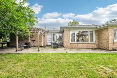4474 W Chase Avenue, Lincolnwood, IL 60712 - Photo 19