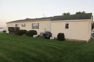 894 Meadowlark Cir, Sandwich, IL 60548 - Photo 15