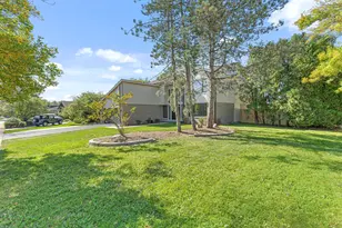 1400 Kingsport Ct, Northbrook, IL 60062 - Photo 57