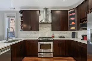1043 W Monroe St, Chicago, IL 60607 - Photo 11