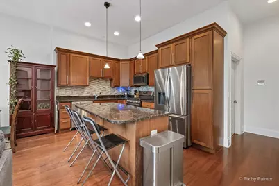 3418 W Foster Avenue #202, Chicago, IL 60625 - Photo 5