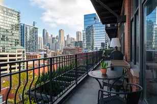 333 W Hubbard St, Chicago, IL 60654 - Photo 21