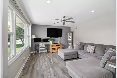 7416 S Octavia Avenue, Bridgeview, IL 60455 - Photo 7