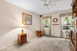 818 Butternut Ln, Mount Prospect, IL 60056 - Photo 13