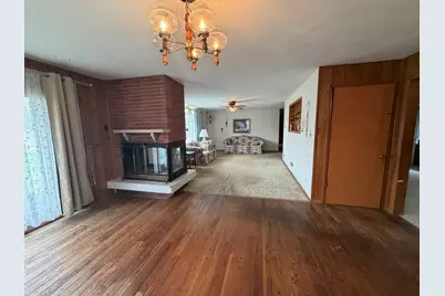 2219 Deets Road, Sterling, IL 61081 - Photo 13