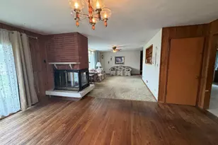 2219 Deets Rd, Sterling, IL 61081 - Photo 13