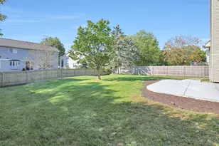 935 Concord Cir, Mundelein, IL 60060 - Photo 31