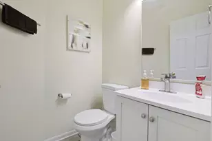 935 Concord Cir, Mundelein, IL 60060 - Photo 15