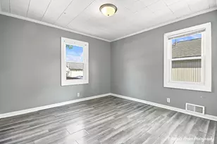 1621 Round Lake Dr, Round Lake Beach, IL 60073 - Photo 17