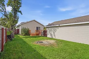 1218 Wilcox St, Joliet, IL 60435 - Photo 23