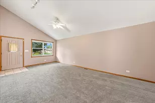 1218 Wilcox St, Joliet, IL 60435 - Photo 3