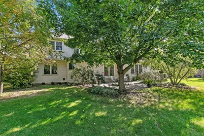 1646 Flagstone Drive, Crystal Lake, IL 60014 - Photo 33