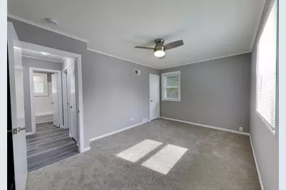 902 E Rockland Road, Libertyville, IL 60048 - Photo 11