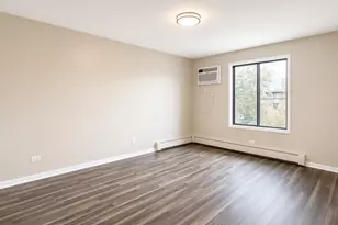 113 Gregory St, Aurora, IL 60504 - Photo 9