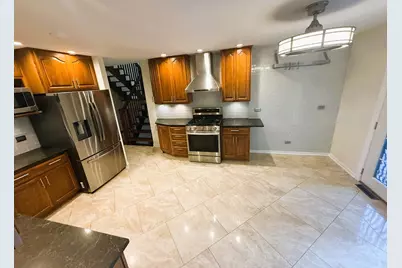 9838 S 81st Avenue, Palos Hills, IL 60465 - Photo 7