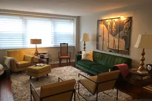 253 E Delaware Pl, Chicago, IL 60611 - Photo 3