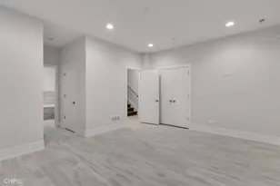 1716 N California Ave, Chicago, IL 60647 - Photo 23