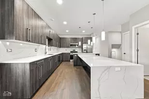 1716 N California Ave, Chicago, IL 60647 - Photo 3