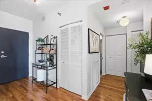3232 N Halsted St, Chicago, IL 60657 - Photo 17