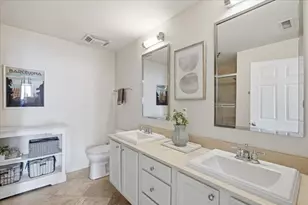 3232 N Halsted St, Chicago, IL 60657 - Photo 15