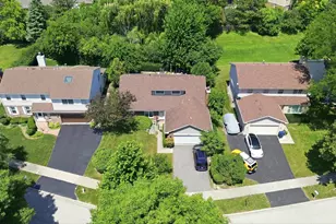 2924 Acorn Ln, Northbrook, IL 60062 - Photo 23