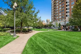 849 N Franklin St, Chicago, IL 60610 - Photo 21