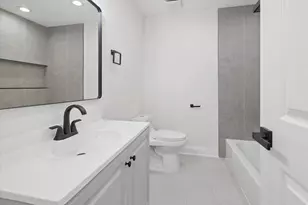 7914 S Essex Ave, Chicago, IL 60617 - Photo 23