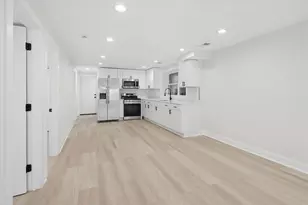7914 S Essex Ave, Chicago, IL 60617 - Photo 7