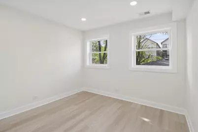 7914 S Essex Avenue, Chicago, IL 60617 - Photo 15