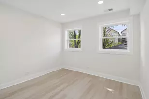 7914 S Essex Ave, Chicago, IL 60617 - Photo 15