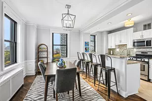 2000 N Lincoln Park West Ave, Chicago, IL 60614 - Photo 9