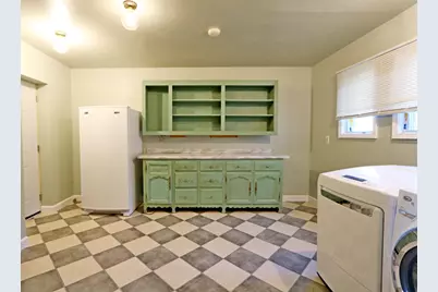 8200 Major Avenue, Morton Grove, IL 60053 - Photo 15