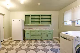 8200 Major Ave, Morton Grove, IL 60053 - Photo 15