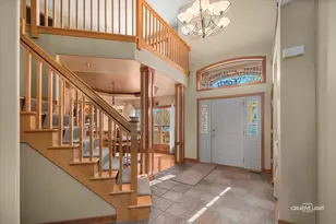 73 N Forestview Ln, Aurora, IL 60502 - Photo 5