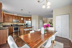 1671 Maple Ave, Hanover Park, IL 60133 - Photo 11