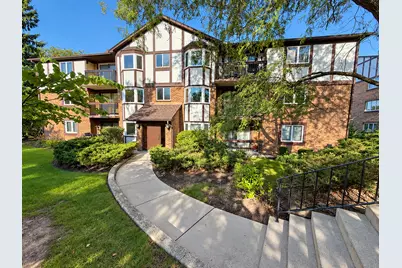 6820 Joliet Road #9, Indian Head Park, IL 60525 - Photo 1