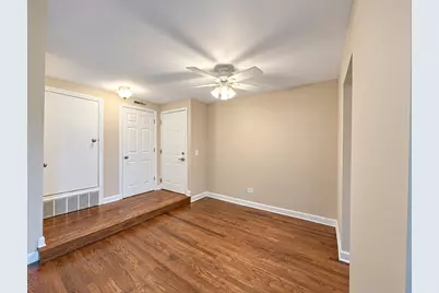6820 Joliet Road #9, Indian Head Park, IL 60525 - Photo 3