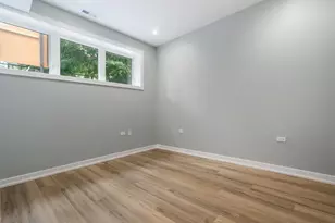 3721 N Kenmore Ave, Chicago, IL 60613 - Photo 9