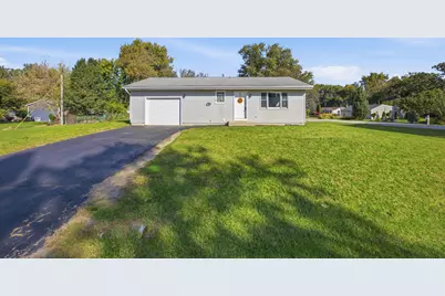 7902 E Maplewood Drive, Wonder Lake, IL 60097 - Photo 13