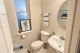 1923 N Howe St, Chicago, IL 60614 - Photo 7