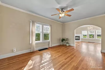 143 N Hager Avenue, Barrington, IL 60010 - Photo 9