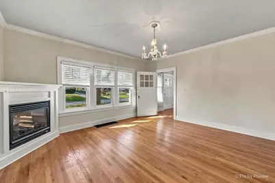 143 N Hager Avenue, Barrington, IL 60010 - Photo 7