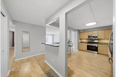 6807 N Milwaukee Avenue #405, Niles, IL 60714 - Photo 3