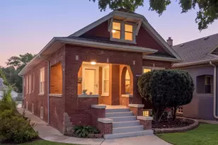 920 Wisconsin Ave, Oak Park, IL 60304 - Photo 1