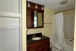 5600 N Astor Ln, Rolling Meadows, IL 60008 - Photo 11