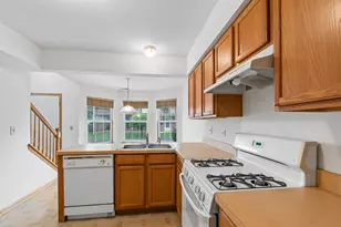 18260 Kirby Dr, Tinley Park, IL 60487 - Photo 7