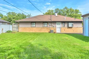 167 N Shabbona Dr, Park Forest, IL 60466 - Photo 7