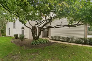 1039 N Auburn Woods Dr, Palatine, IL 60067 - Photo 41