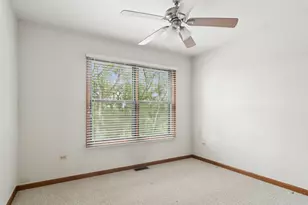 1039 N Auburn Woods Dr, Palatine, IL 60067 - Photo 25