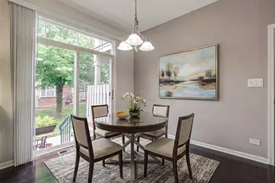 467 Pine Lake Circle, Vernon Hills, IL 60061 - Photo 5